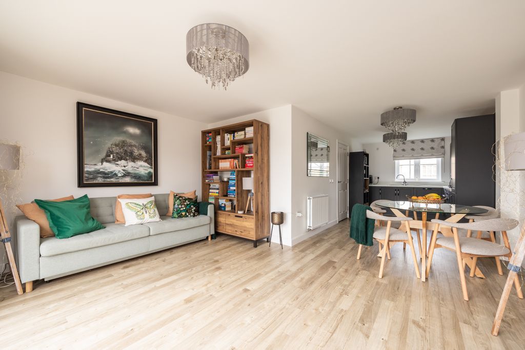 Property photo 2 of 24 Property Image 2