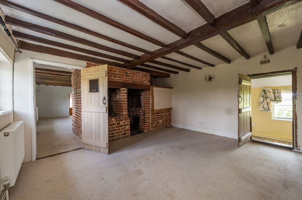 Property photo 3 of 20