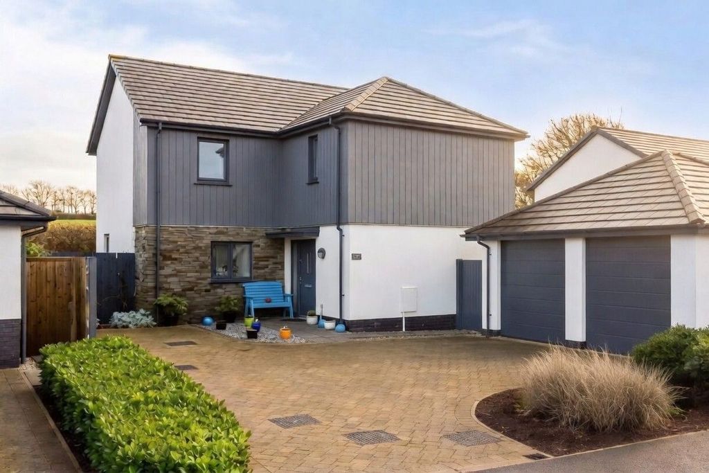 Property photo 1 of 51