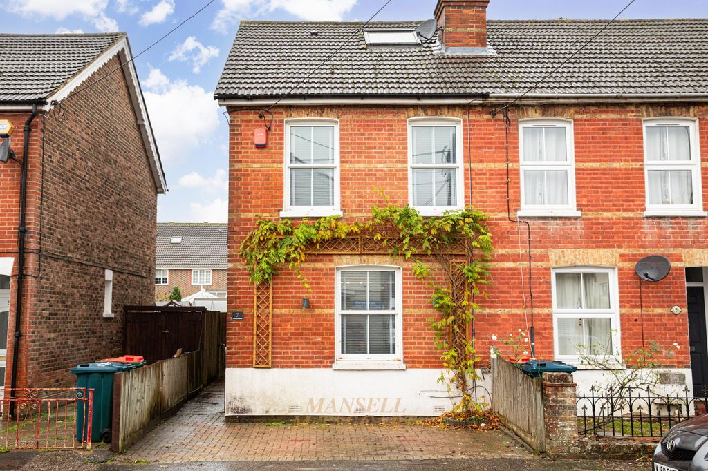 Property photo 1 of 25