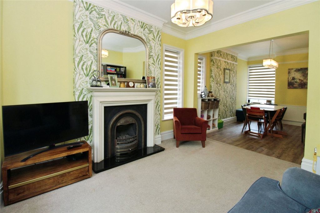 Property photo 2 of 17 Picture No. 06