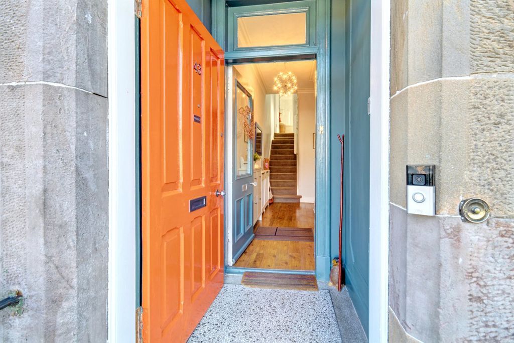 Property photo 3 of 26 Porch