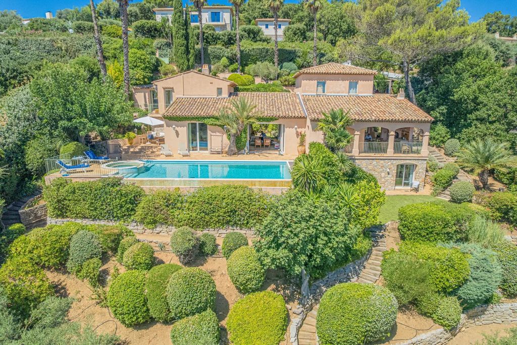 Property photo 1 of 16 Grimaud – A Charming Villa Between Land And Sea