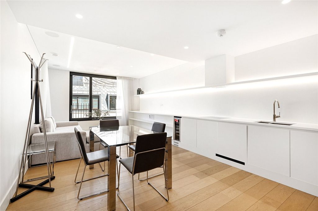 Property photo 2 of 14 Kitchen/ Dinning