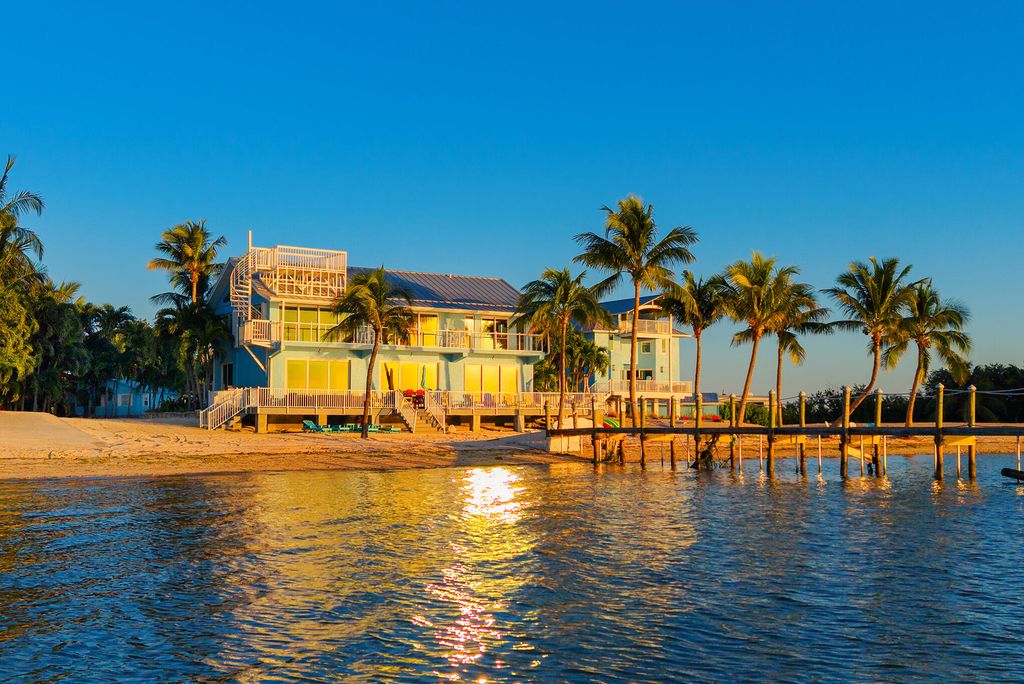 Property photo 1 of 50