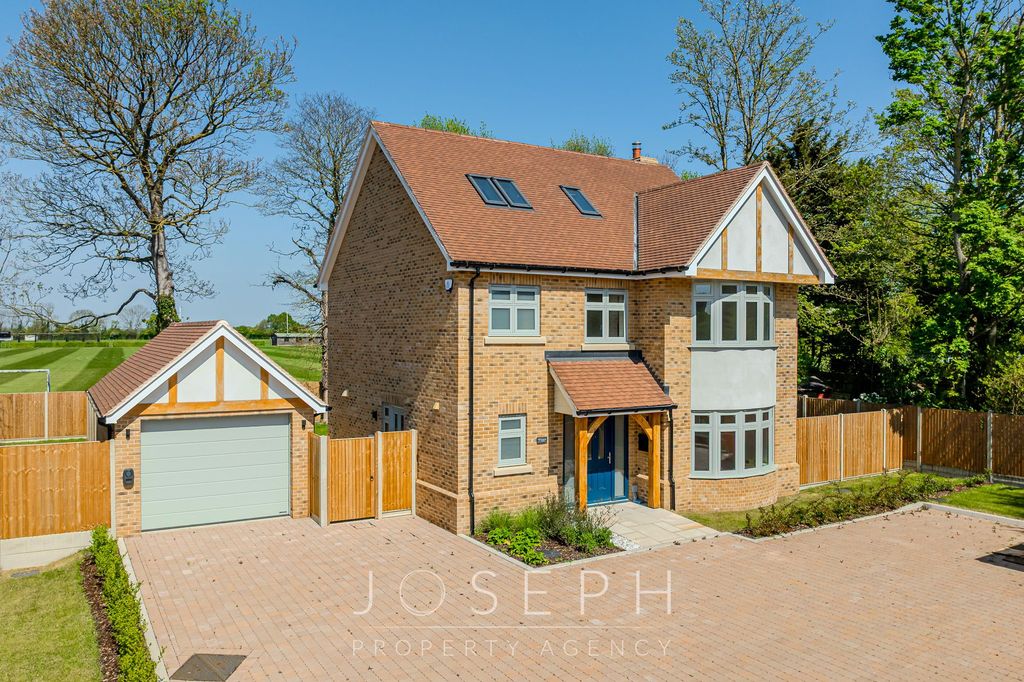 Property photo 1 of 37