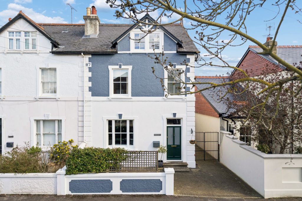 Property photo 1 of 21