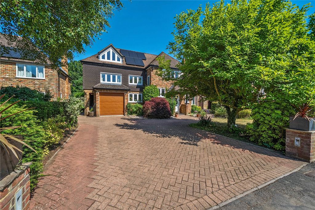 Property photo 1 of 39 Picture No. 05