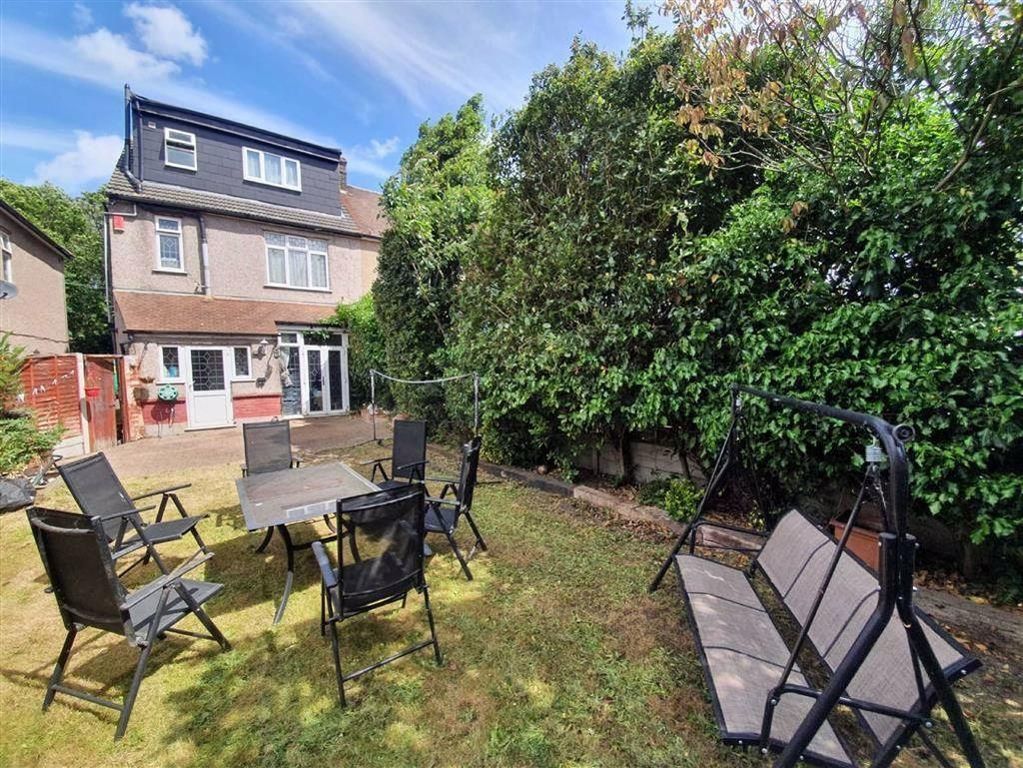 Property photo 3 of 14