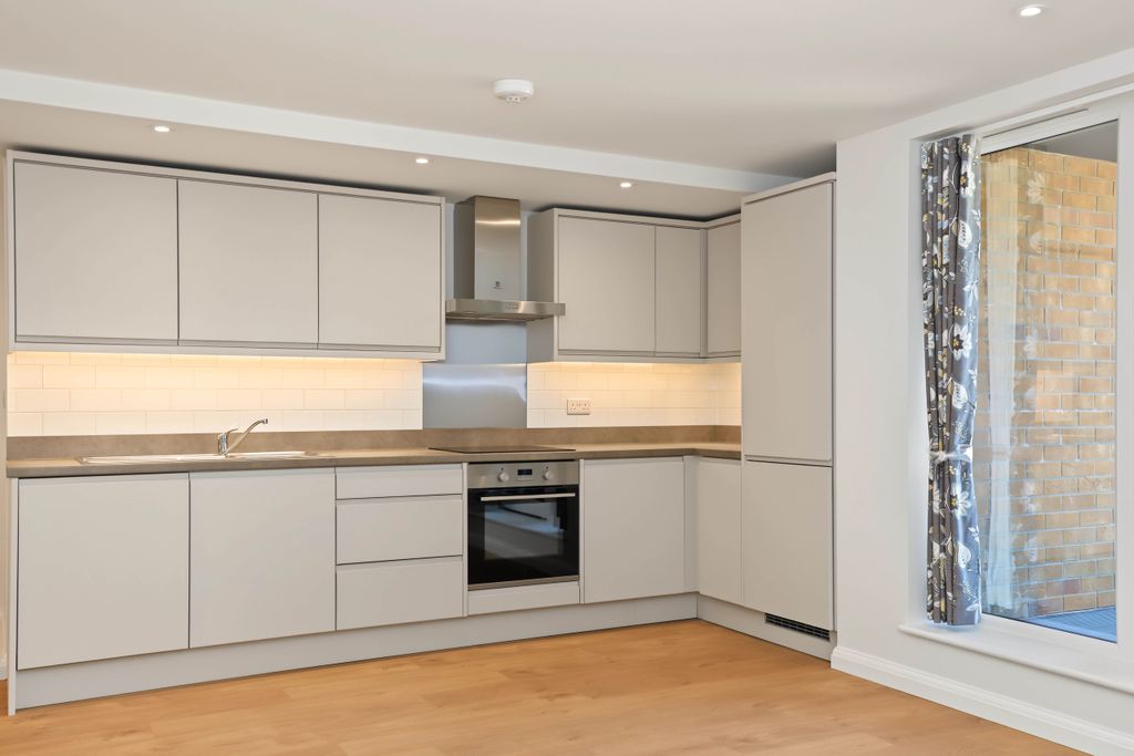 Property photo 3 of 7 CC5_Kitchen