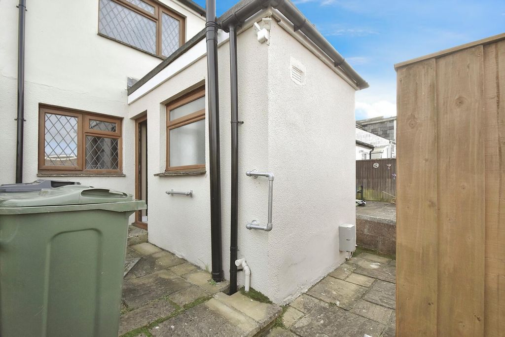 Property photo 1 of 13 Exterior