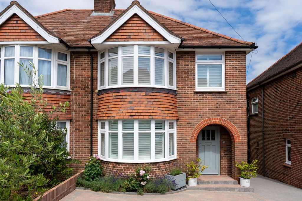 Property photo 1 of 24 Driveway