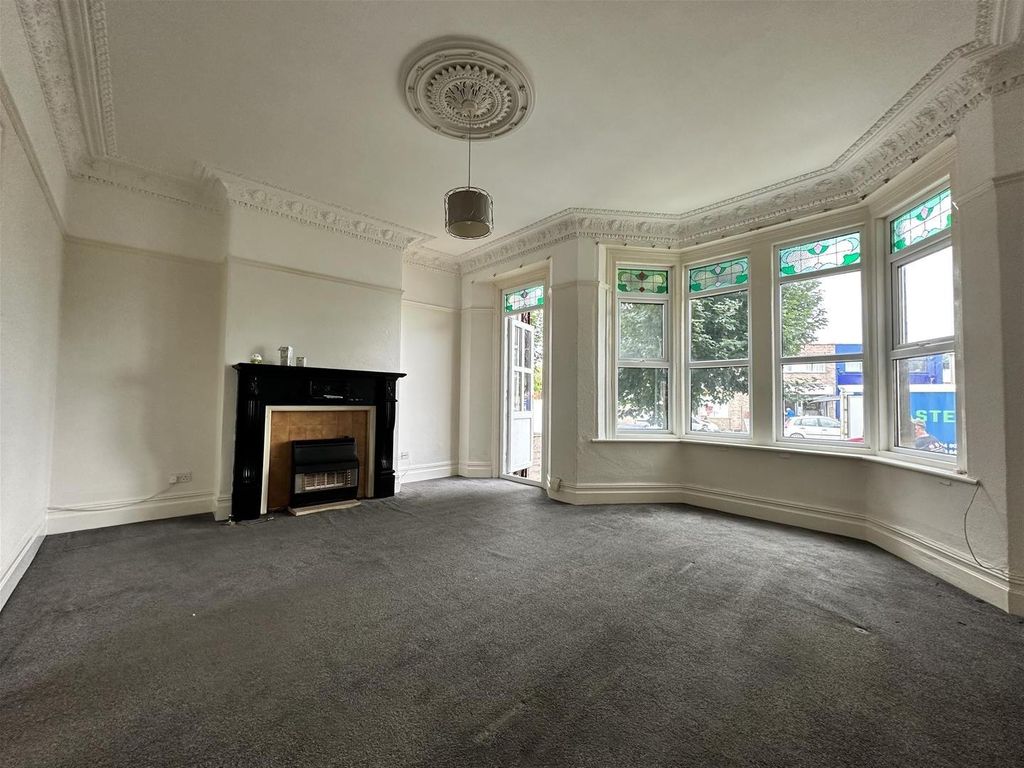 Property photo 2 of 16 Bg8U09Kd.Png