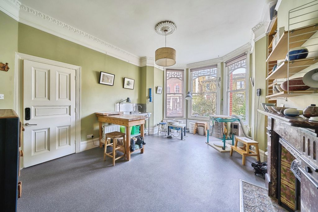 Property photo 3 of 19 Photo #3