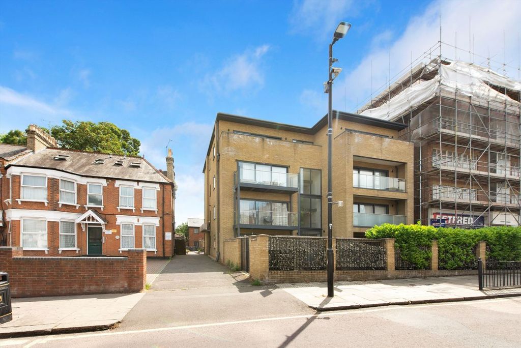 Property photo 1 of 7