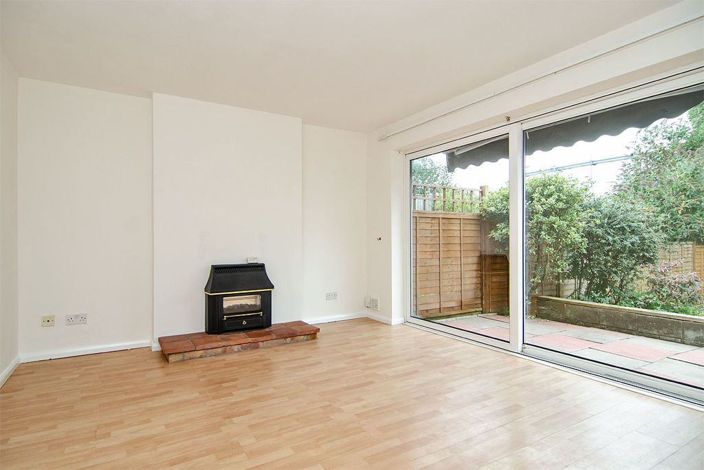 Property photo 3 of 17 Photo 10