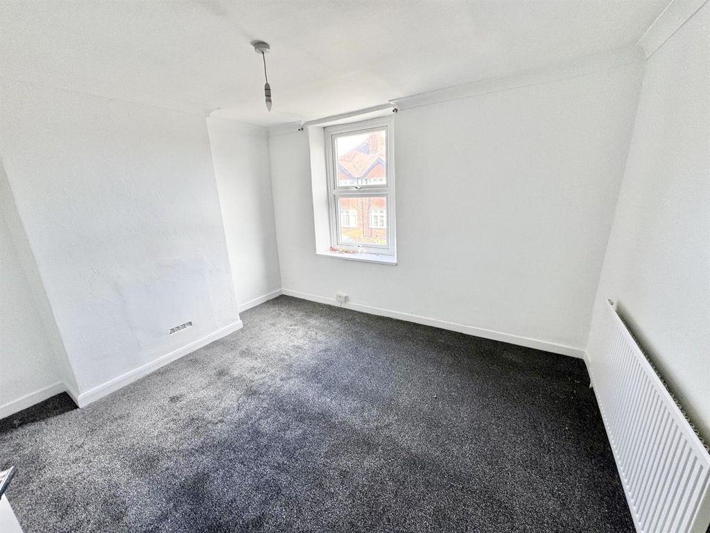 Property photo 1 of 8 3c8d4Ffd-Dfa5-43c4-B7d4-659E86ce3439.Jpeg