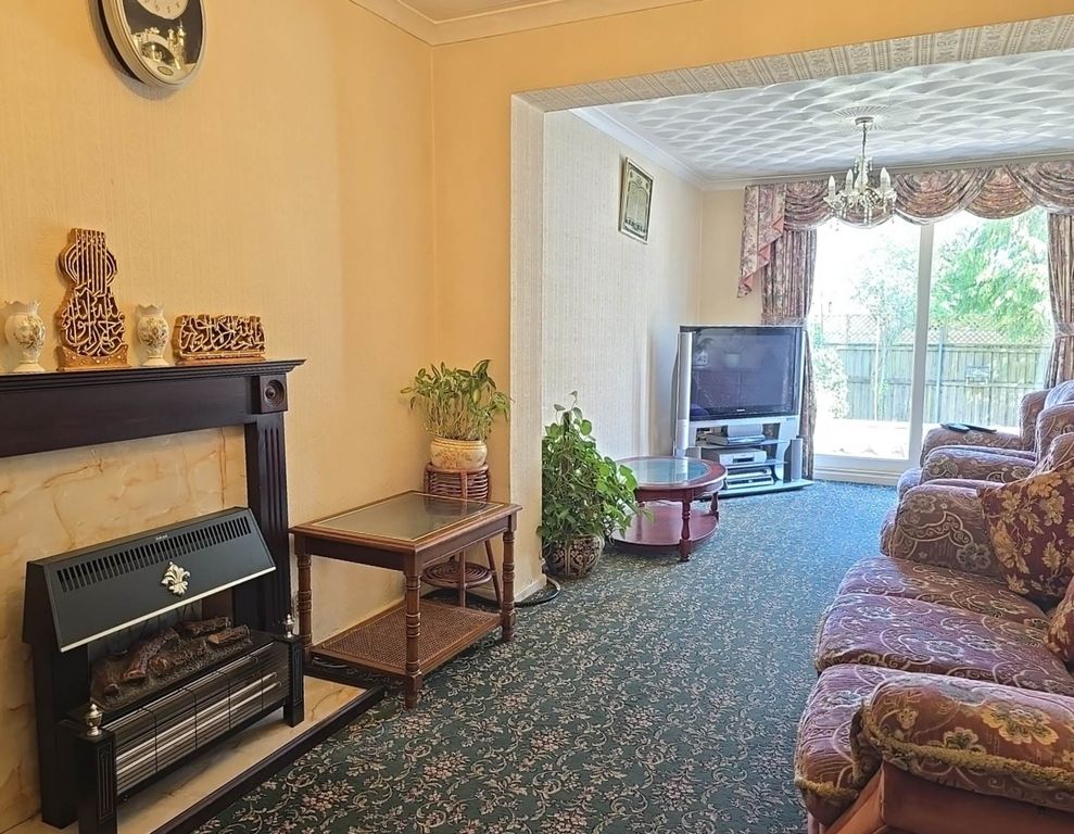 Property photo 3 of 6
