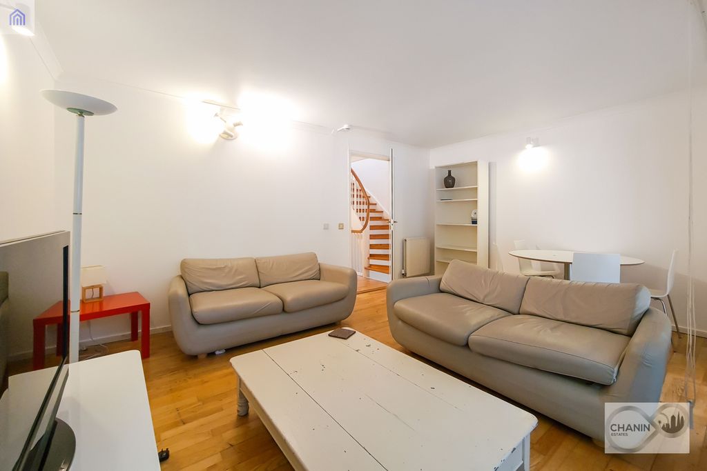 Property photo 3 of 4 10_Reception-0