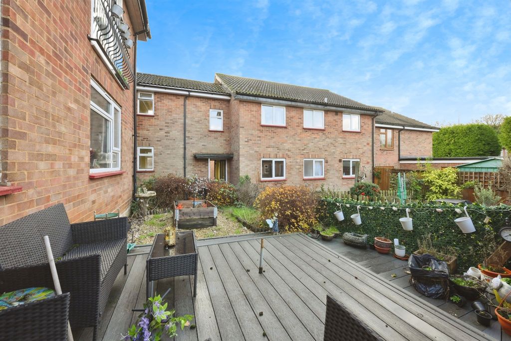 Property photo 3 of 16