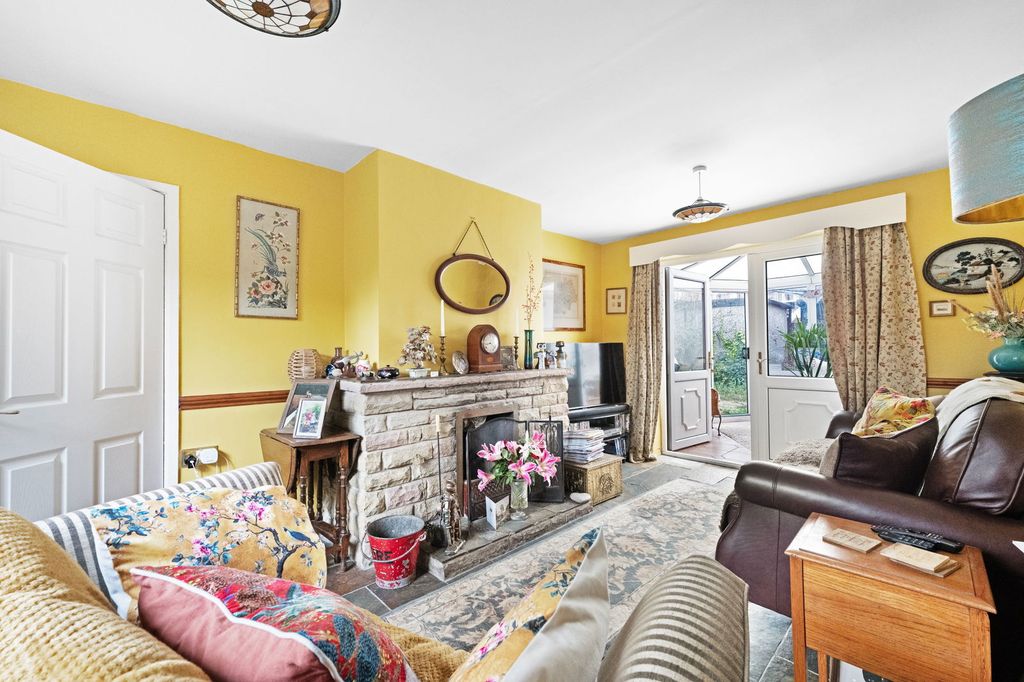 Property photo 3 of 22