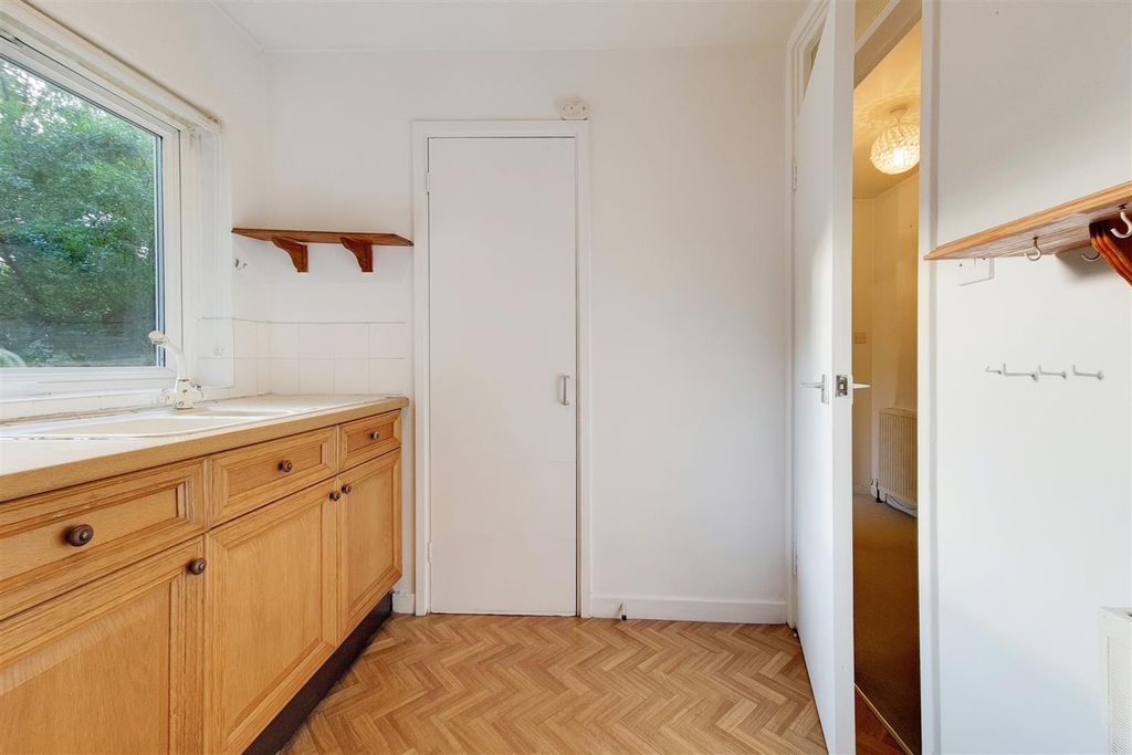 Property photo 2 of 11 6_Kitchen-0.Jpg