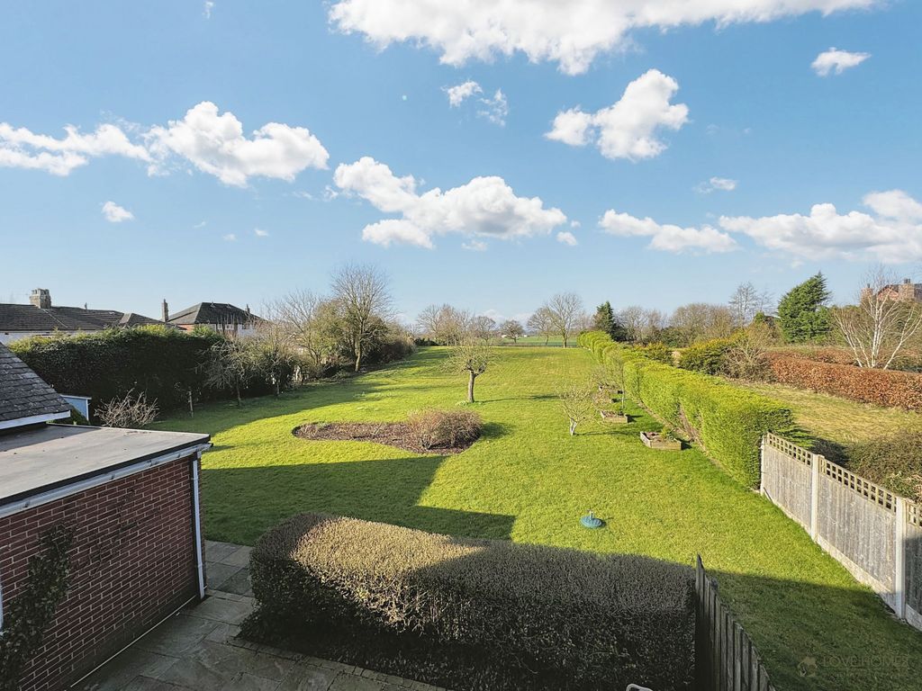 Property photo 3 of 40