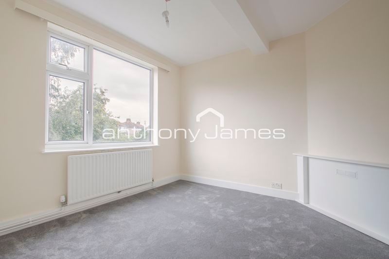 Property photo 3 of 7 Photo 3