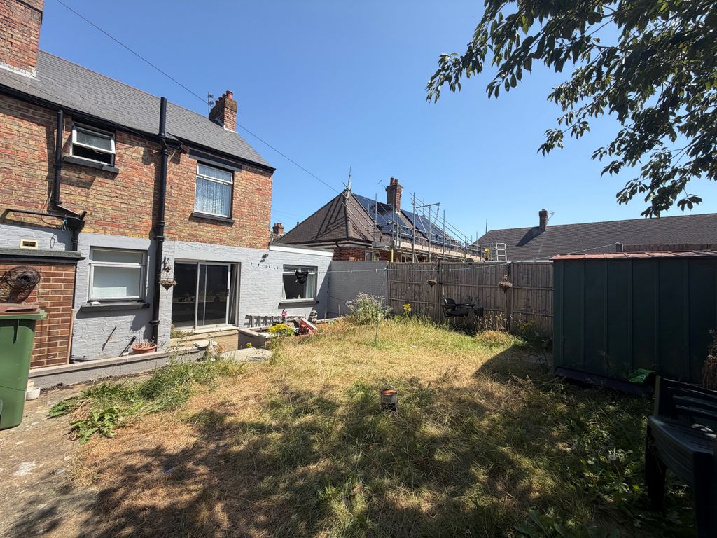 Property photo 3 of 3