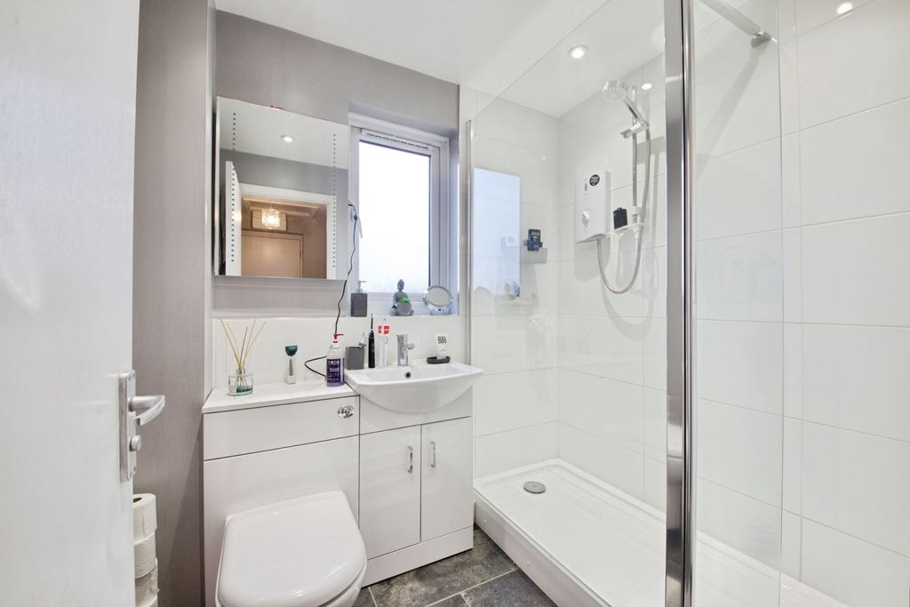 Property photo 3 of 9 Pbox-Img.Jpg