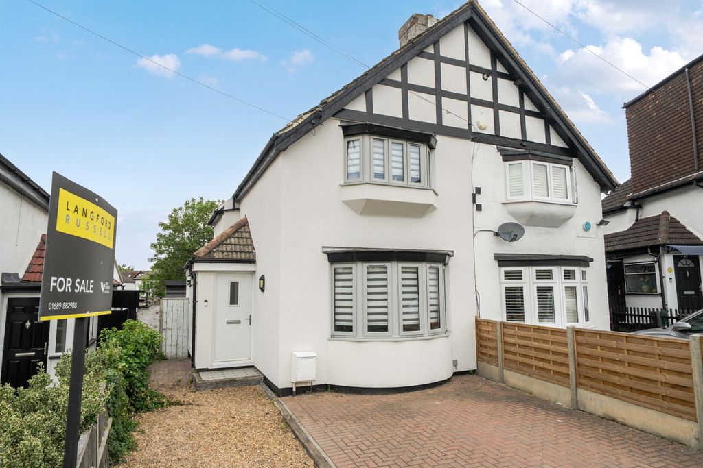 Property photo 1 of 19 1479663-16-6A3455...