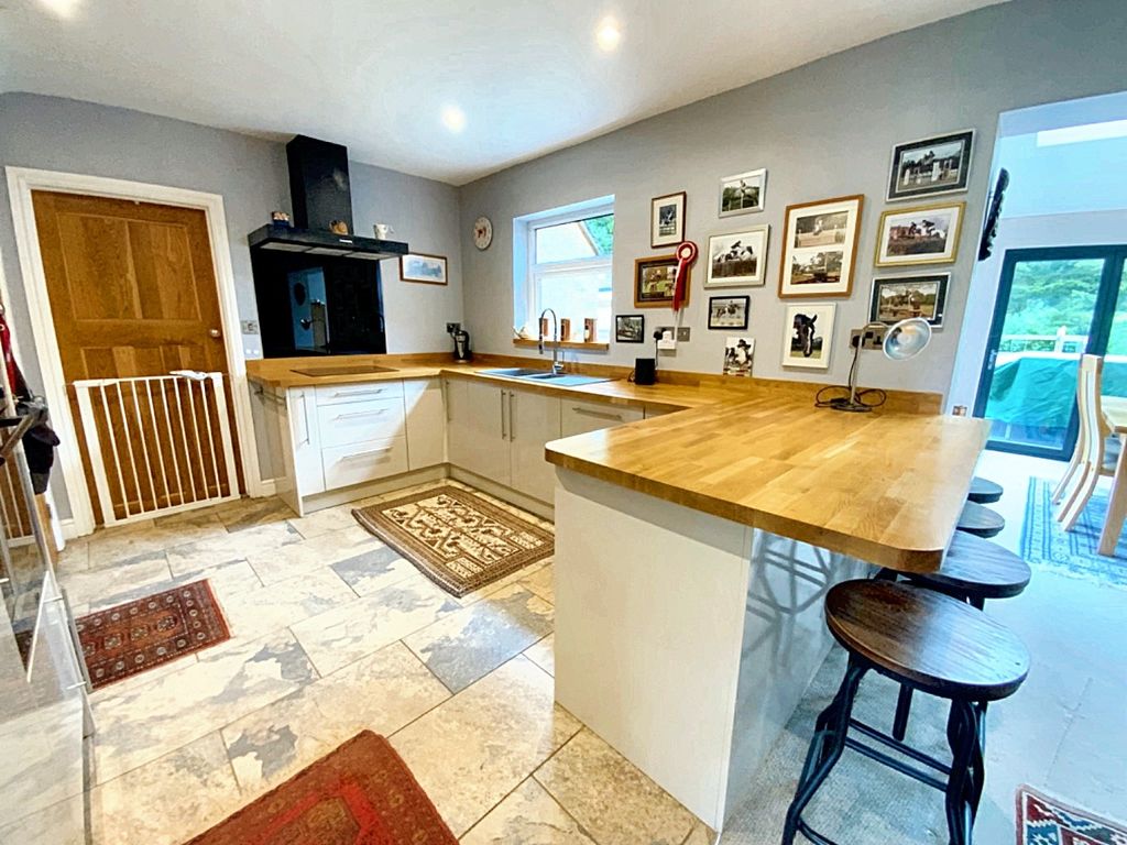 Property photo 3 of 46 3586757