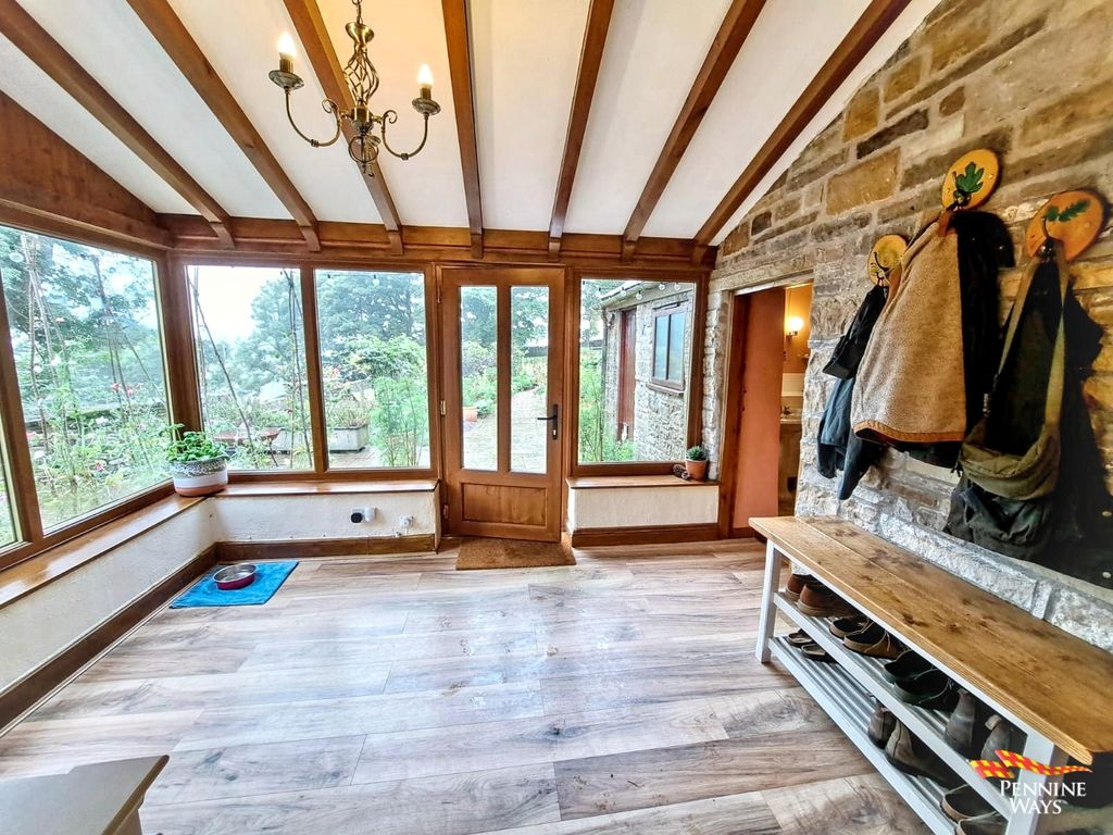 Property photo 3 of 49