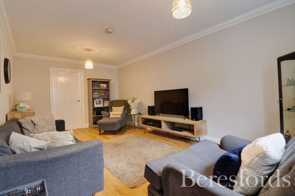 Property photo 2 of 32 Picture 2