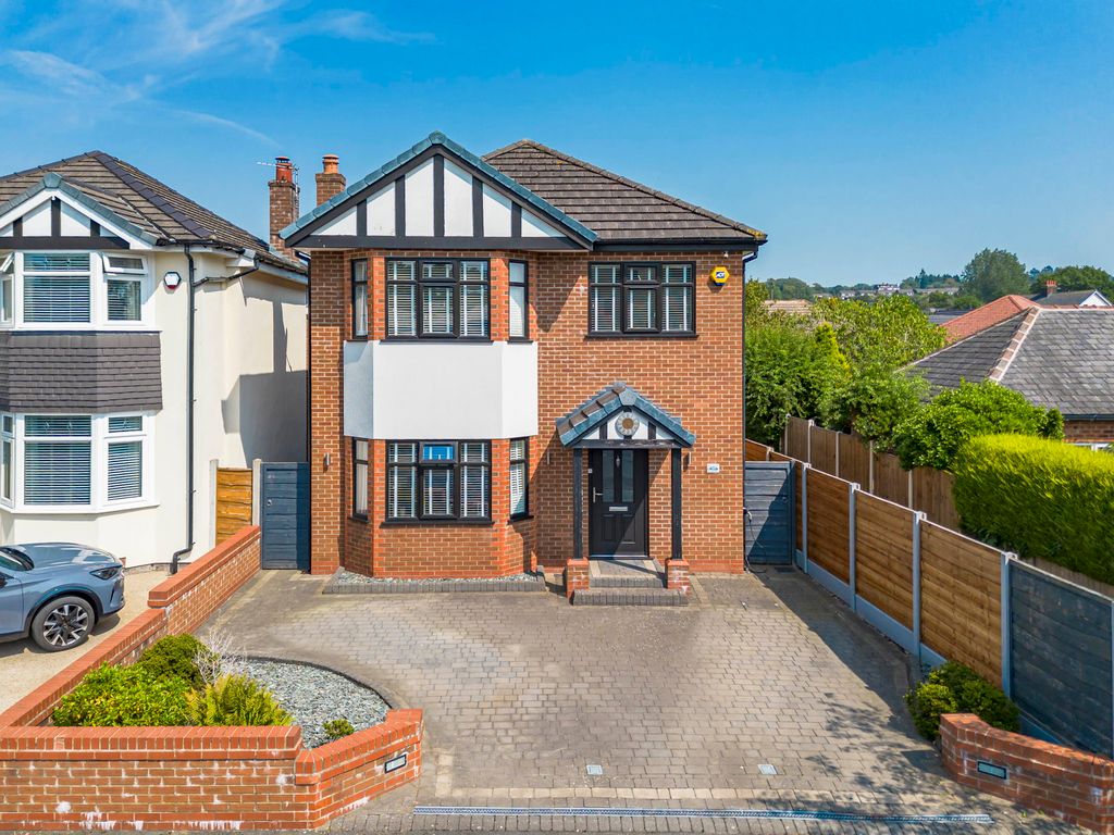 Property photo 1 of 32