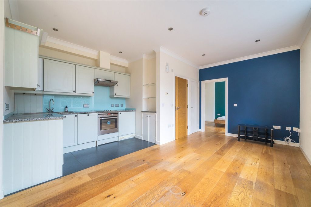 Property photo 2 of 14 Picture No. 03