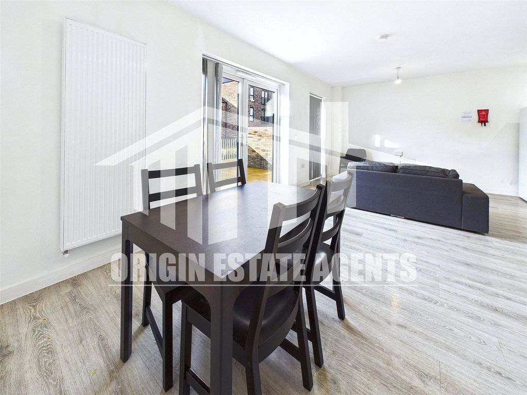 Property photo 2 of 26 Picture No. 65