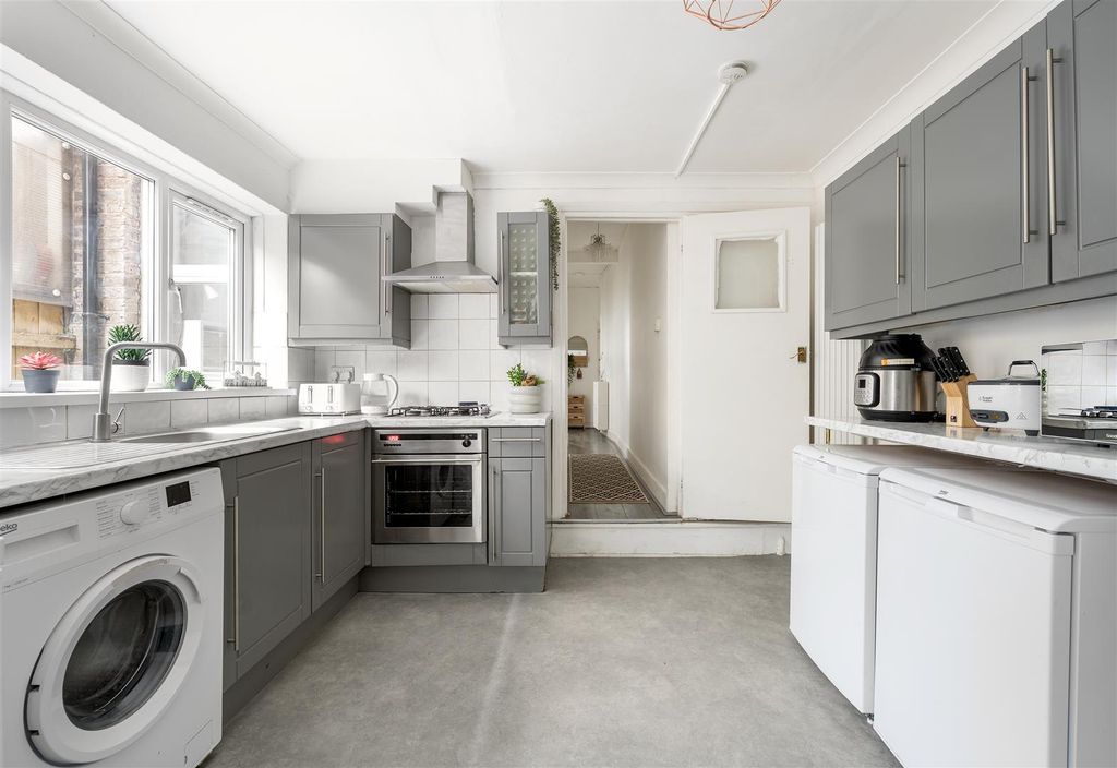 Property photo 3 of 20 Kitchen-4.Jpg