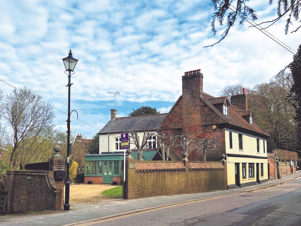 Property photo 1 of 29 Front (Exterior)