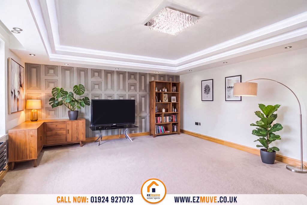 Property photo 3 of 42