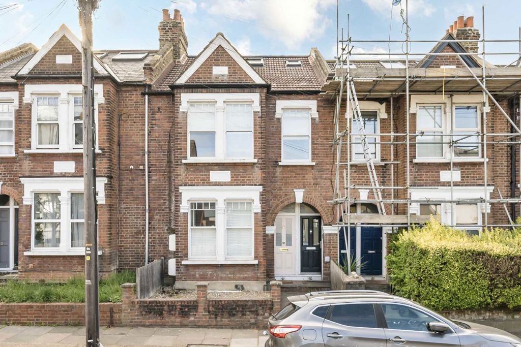 Property photo 1 of 11