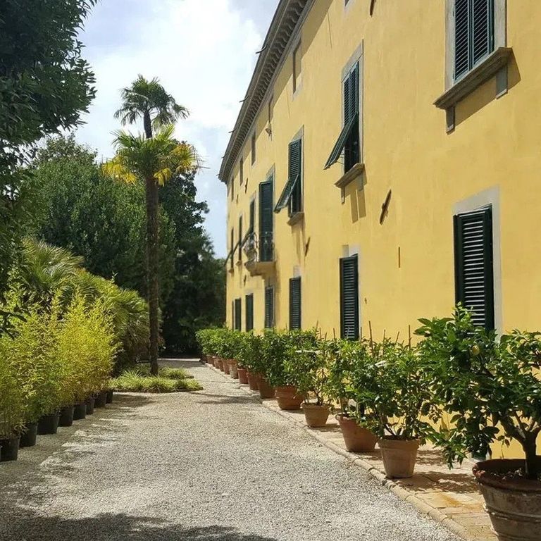 Property photo 1 of 11 Elegant Villa In Lucca, Heart Of Tuscany