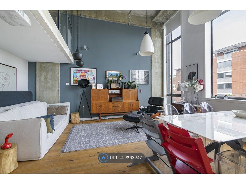 Property photo 3 of 22 Living Room 2