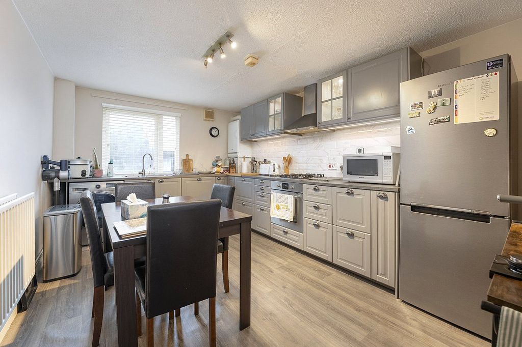 Property photo 2 of 14 Picture No. 13