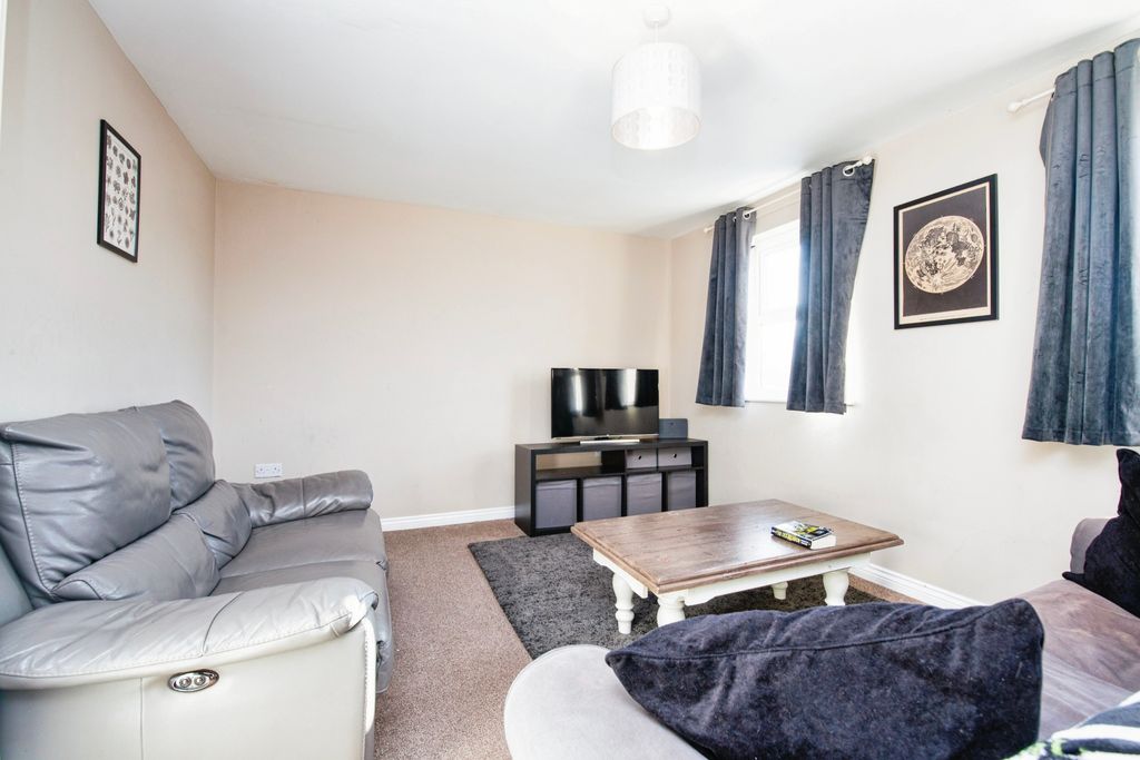 Property photo 2 of 17 Photography