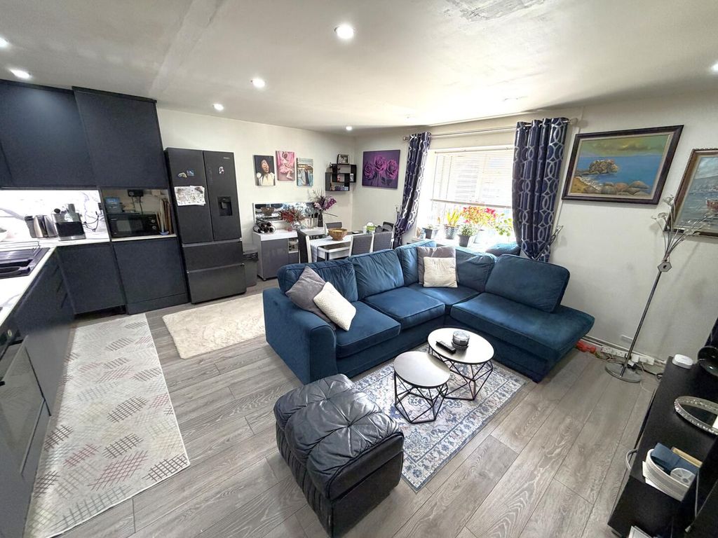 Property photo 3 of 13 Living Room