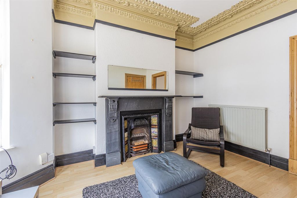Property photo 3 of 11 Montgomery Street 21, 1-2.Jpg