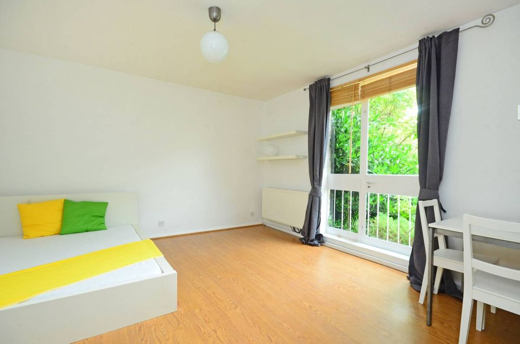 Property photo 1 of 4