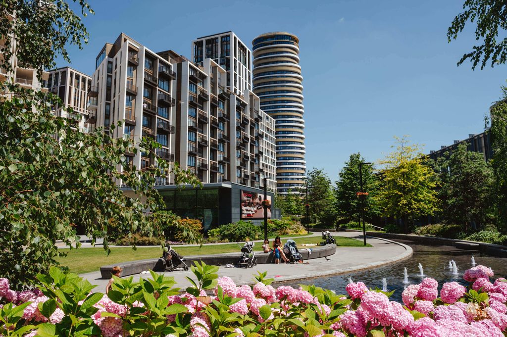 Property photo 1 of 35