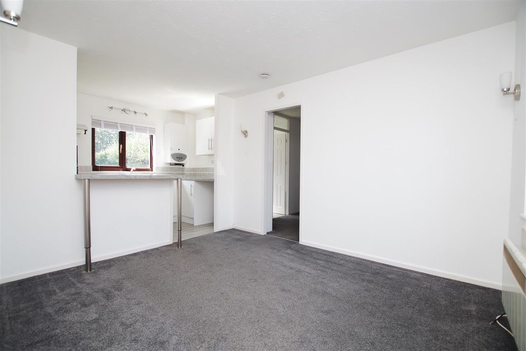 Property photo 2 of 11 Lounge/Diner